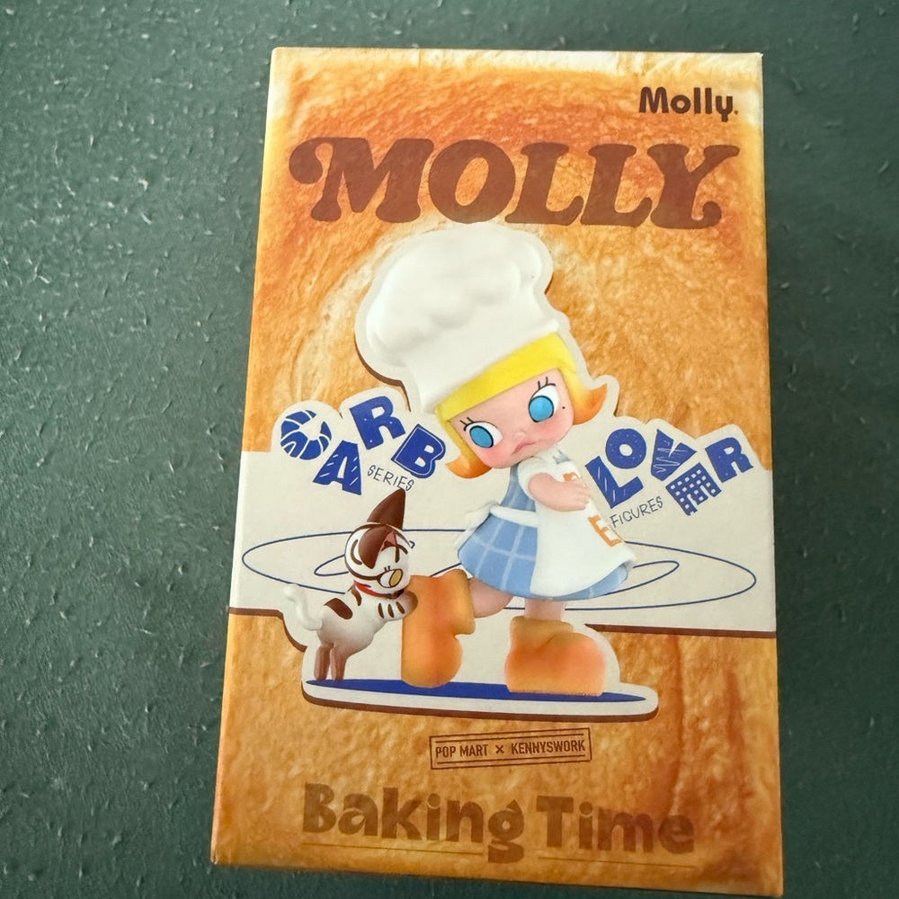 Molly Carb Lover Figure